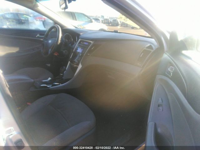 Photo 4 VIN: 5NPEB4ACXDH751504 - HYUNDAI SONATA 