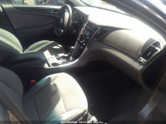 Photo 4 VIN: 5NPEB4ACXDH769758 - HYUNDAI SONATA 