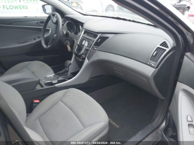 Photo 4 VIN: 5NPEB4ACXDH783255 - HYUNDAI SONATA 