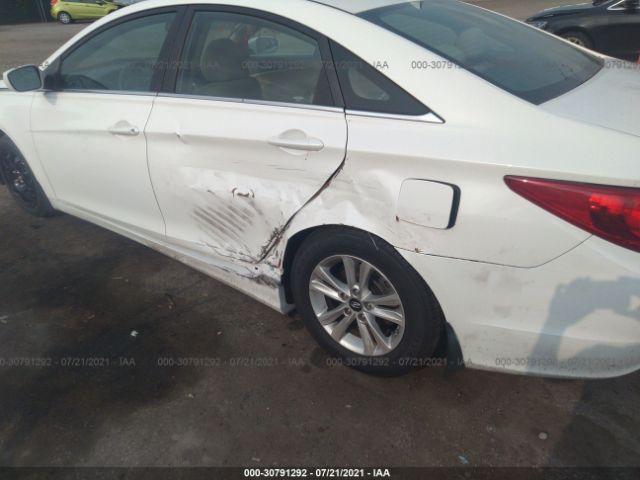 Photo 5 VIN: 5NPEB4ACXDH784129 - HYUNDAI SONATA 