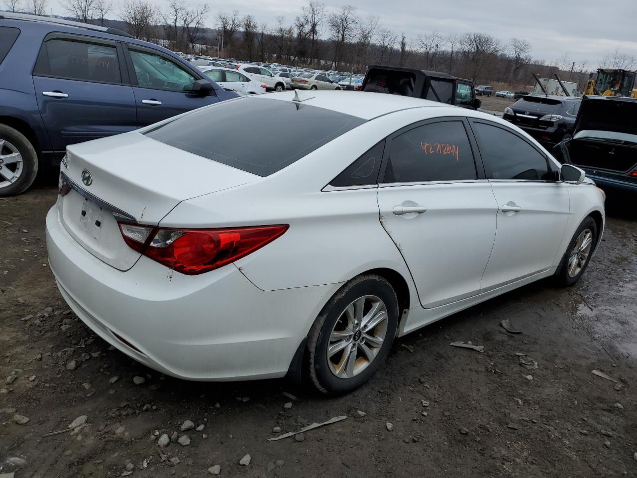 Photo 2 VIN: 5NPEB4ACXDH786513 - HYUNDAI SONATA 