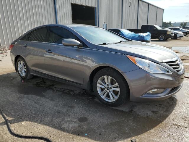 Photo 3 VIN: 5NPEB4ACXDH807506 - HYUNDAI SONATA GLS 