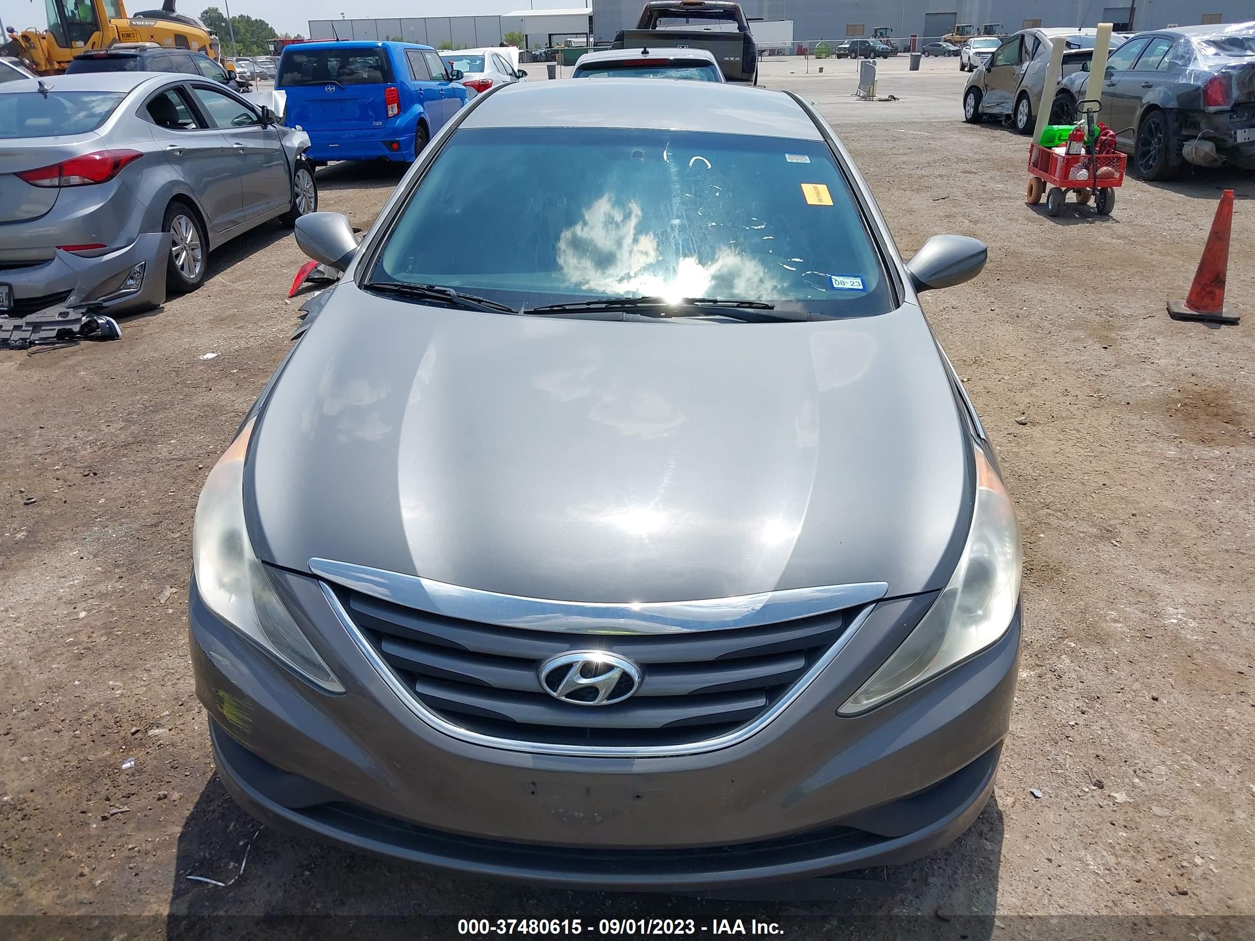 Photo 12 VIN: 5NPEB4ACXEH823156 - HYUNDAI SONATA 