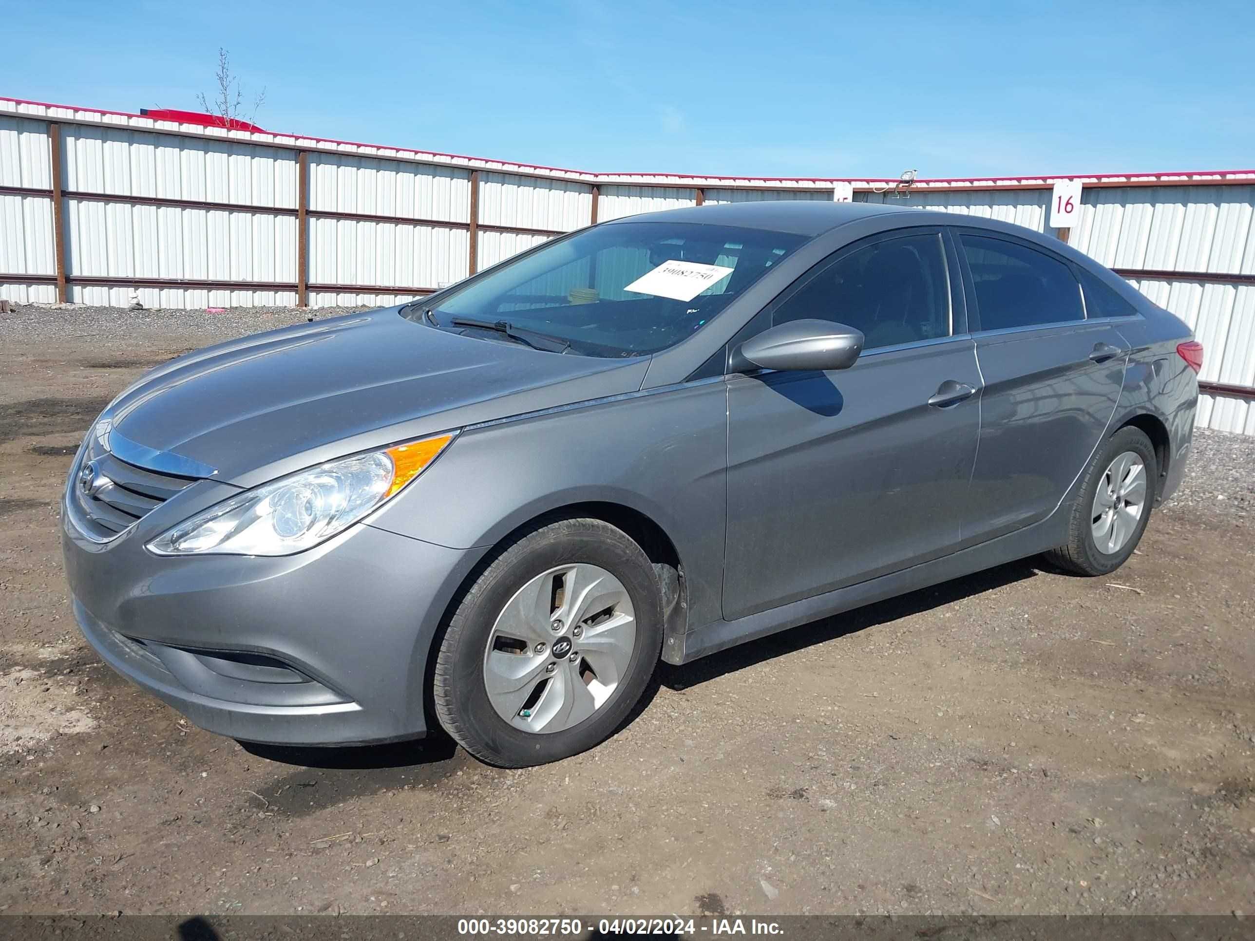 Photo 1 VIN: 5NPEB4ACXEH823447 - HYUNDAI SONATA 