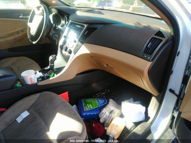 Photo 4 VIN: 5NPEB4ACXEH834643 - HYUNDAI SONATA 