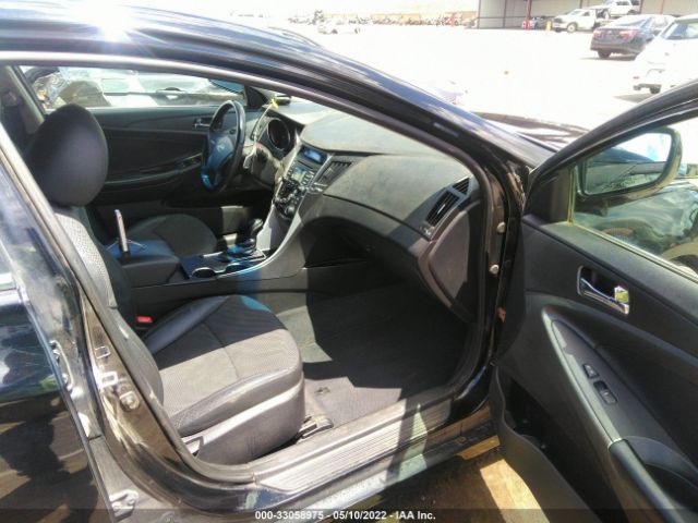 Photo 4 VIN: 5NPEC4AB0BH315844 - HYUNDAI SONATA 