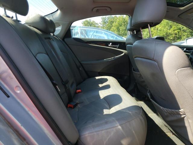 Photo 5 VIN: 5NPEC4AB0CH324688 - HYUNDAI SONATA SE 