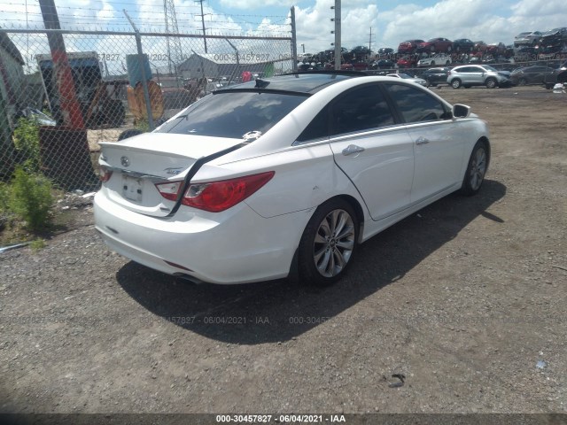 Photo 3 VIN: 5NPEC4AB0CH408400 - HYUNDAI SONATA 