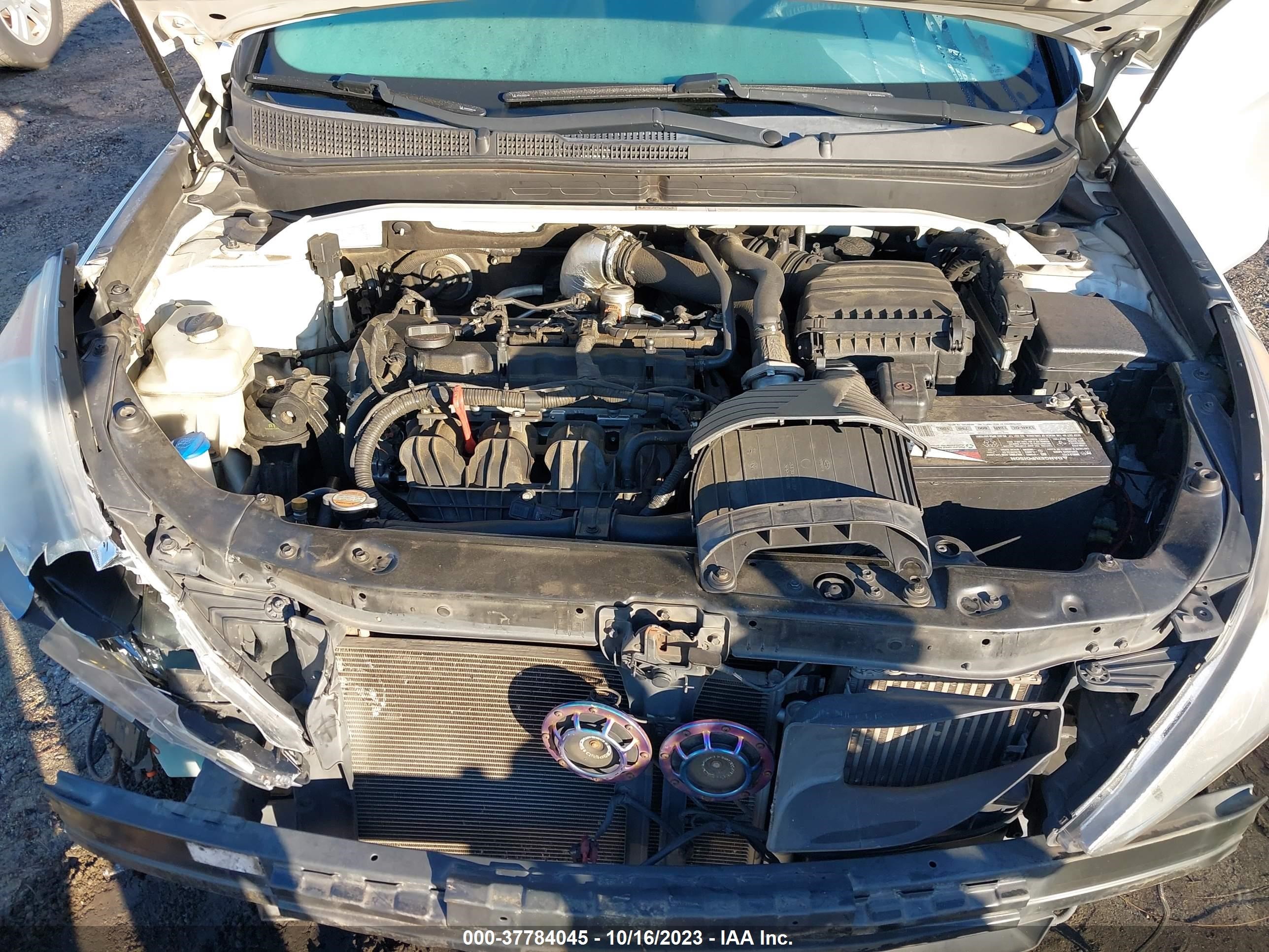 Photo 9 VIN: 5NPEC4AB0CH423057 - HYUNDAI SONATA 