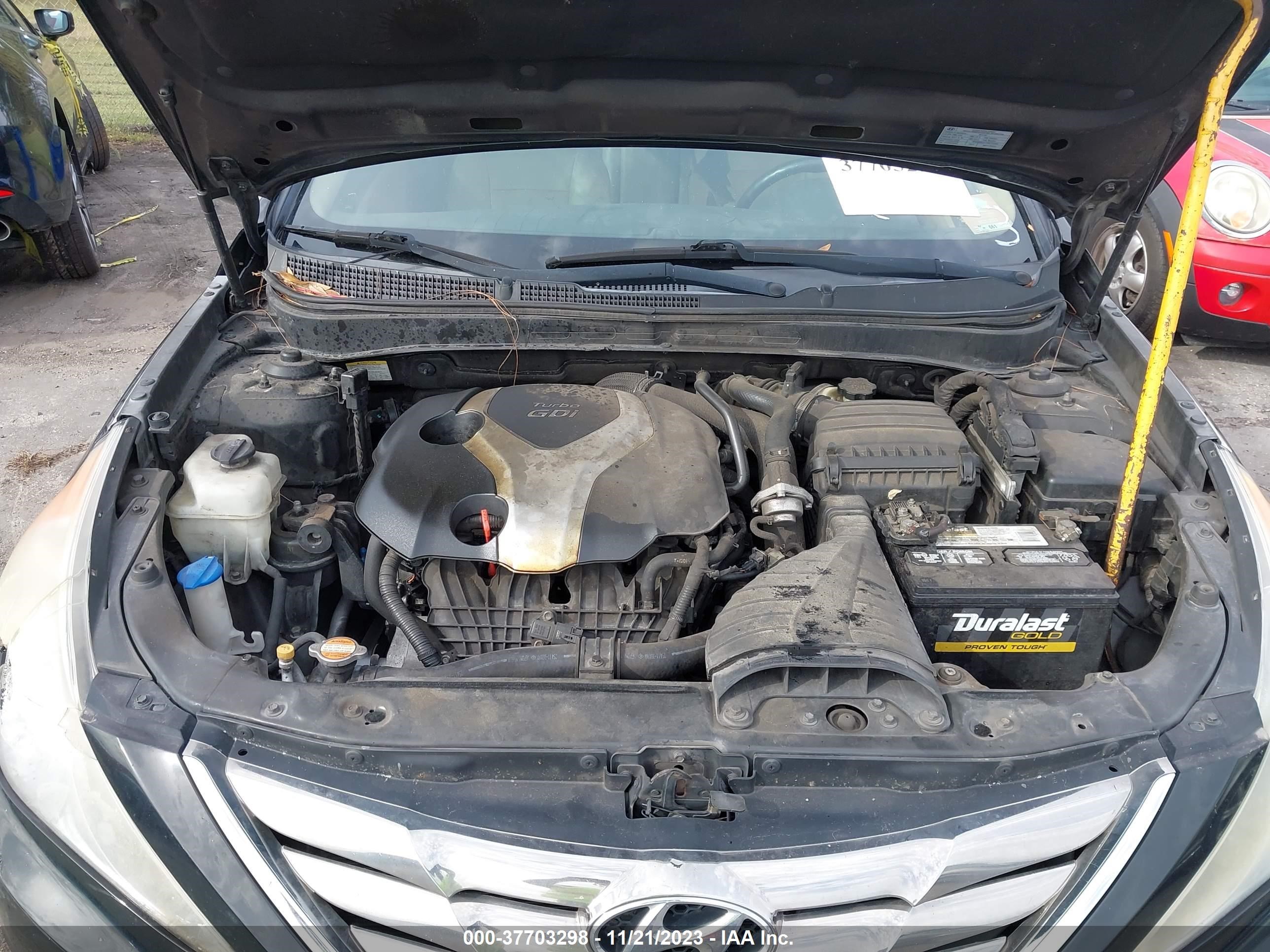 Photo 9 VIN: 5NPEC4AB0CH431773 - HYUNDAI SONATA 