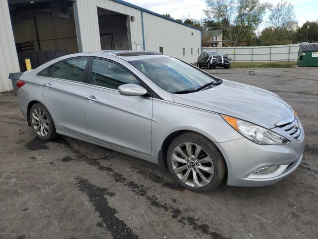 Photo 3 VIN: 5NPEC4AB0CH436472 - HYUNDAI SONATA SE 