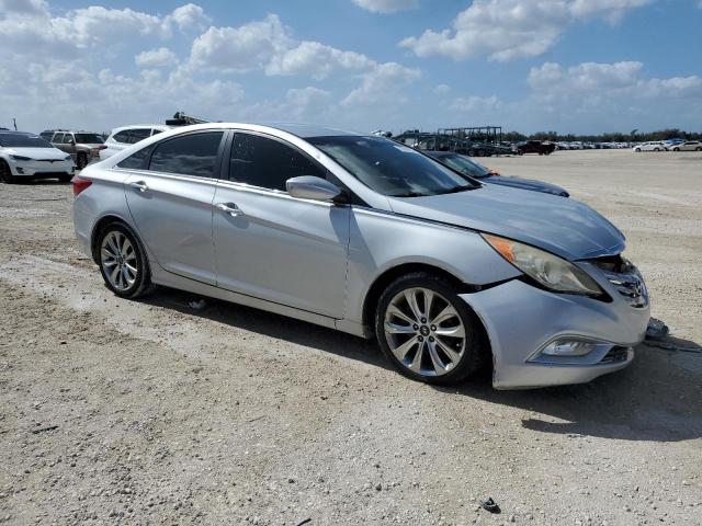 Photo 3 VIN: 5NPEC4AB0CH453109 - HYUNDAI SONATA SE 