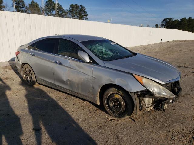 Photo 3 VIN: 5NPEC4AB0CH499412 - HYUNDAI SONATA 