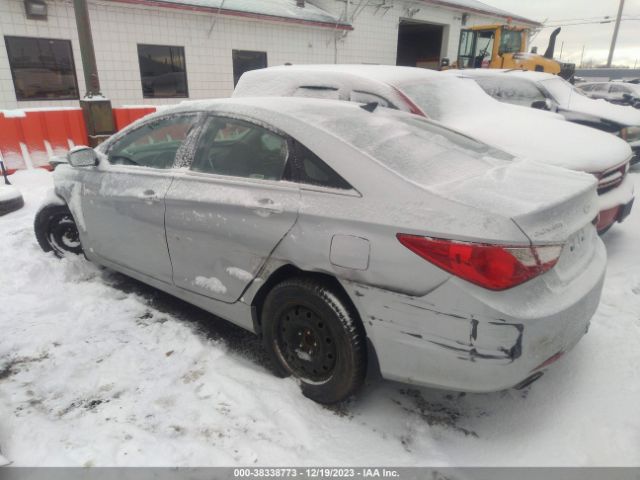 Photo 2 VIN: 5NPEC4AB0DH590617 - HYUNDAI SONATA 