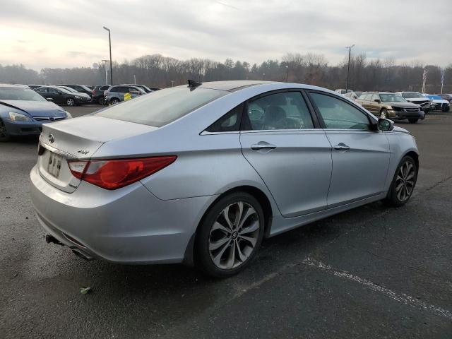 Photo 2 VIN: 5NPEC4AB0DH627617 - HYUNDAI SONATA 