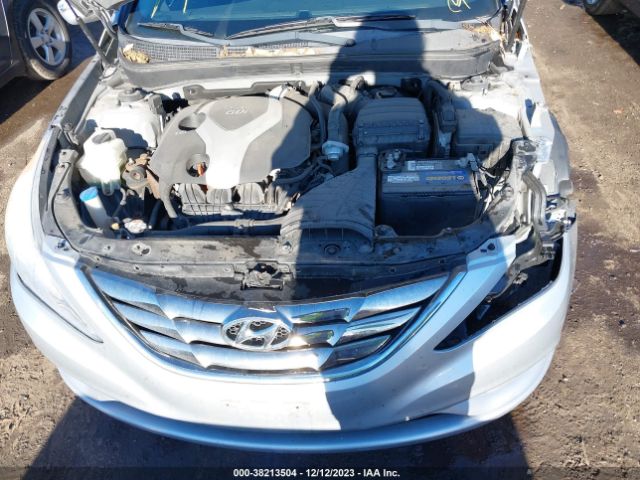 Photo 9 VIN: 5NPEC4AB0DH741844 - HYUNDAI SONATA 