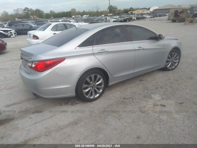 Photo 3 VIN: 5NPEC4AB1BH162102 - HYUNDAI SONATA 