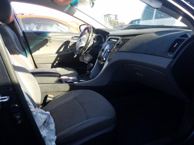 Photo 4 VIN: 5NPEC4AB1BH204395 - HYUNDAI SONATA SE 