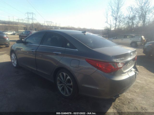 Photo 2 VIN: 5NPEC4AB1BH317392 - HYUNDAI SONATA 