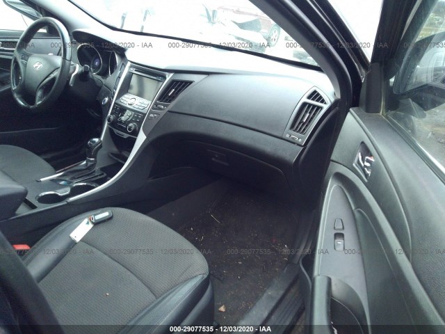 Photo 4 VIN: 5NPEC4AB1BH318025 - HYUNDAI SONATA 