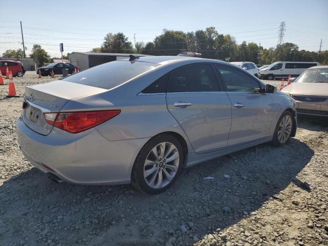 Photo 2 VIN: 5NPEC4AB1CH326823 - HYUNDAI SONATA SE 