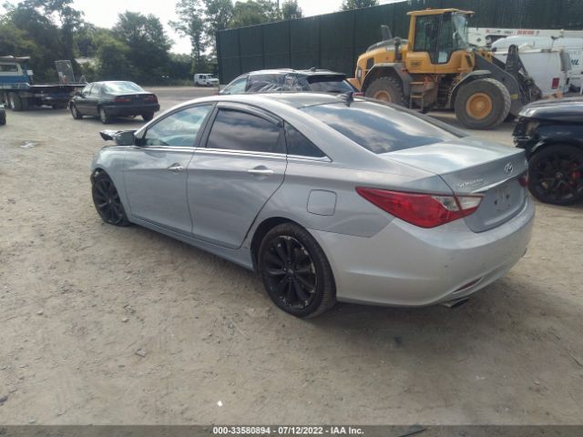 Photo 2 VIN: 5NPEC4AB1CH340561 - HYUNDAI SONATA 