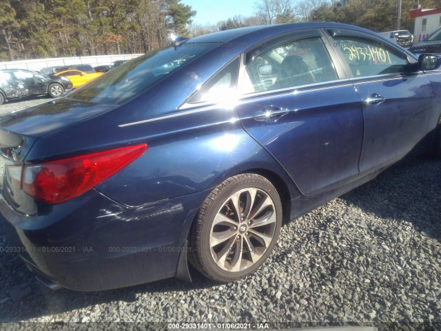 Photo 3 VIN: 5NPEC4AB1CH393485 - HYUNDAI SONATA 