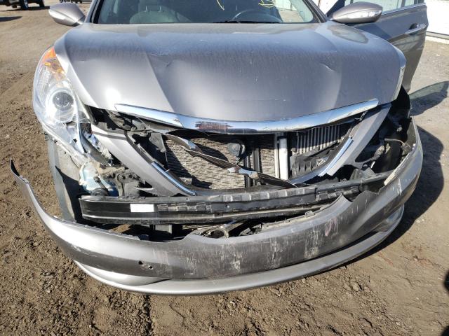 Photo 8 VIN: 5NPEC4AB1CH399528 - HYUNDAI SONATA SE 