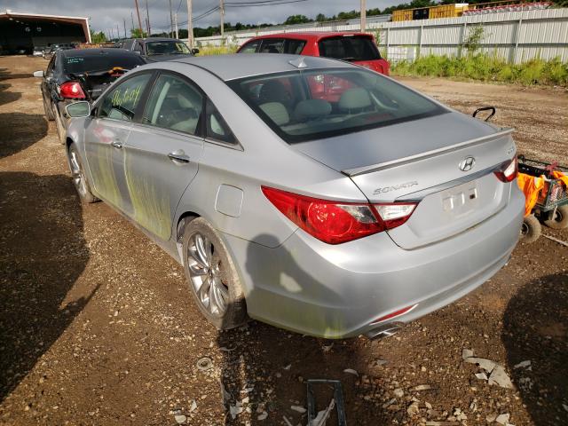 Photo 2 VIN: 5NPEC4AB1CH440465 - HYUNDAI SONATA SE 