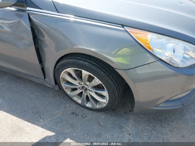 Photo 5 VIN: 5NPEC4AB1CH450882 - HYUNDAI SONATA 