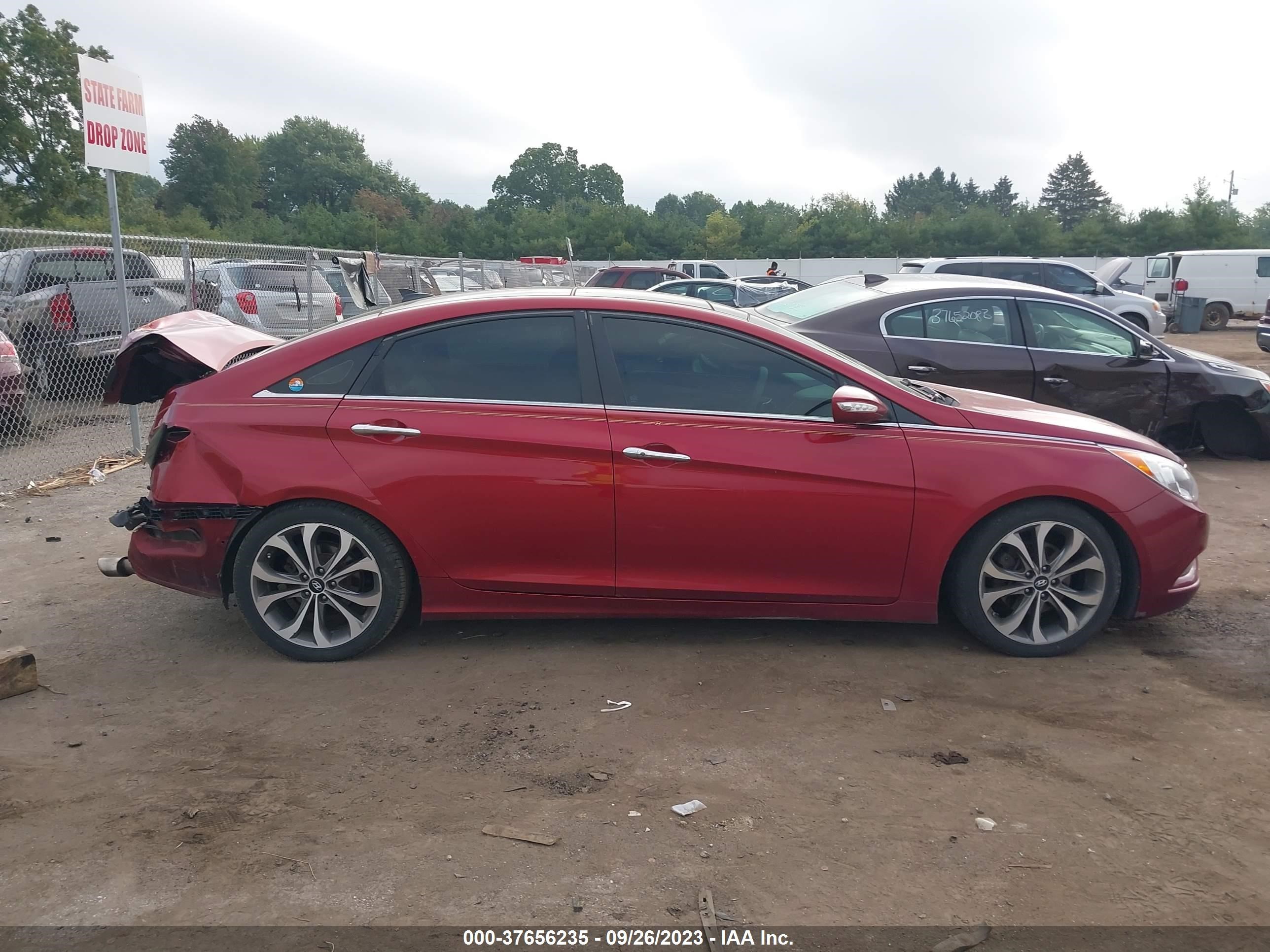 Photo 12 VIN: 5NPEC4AB1DH577309 - HYUNDAI SONATA 