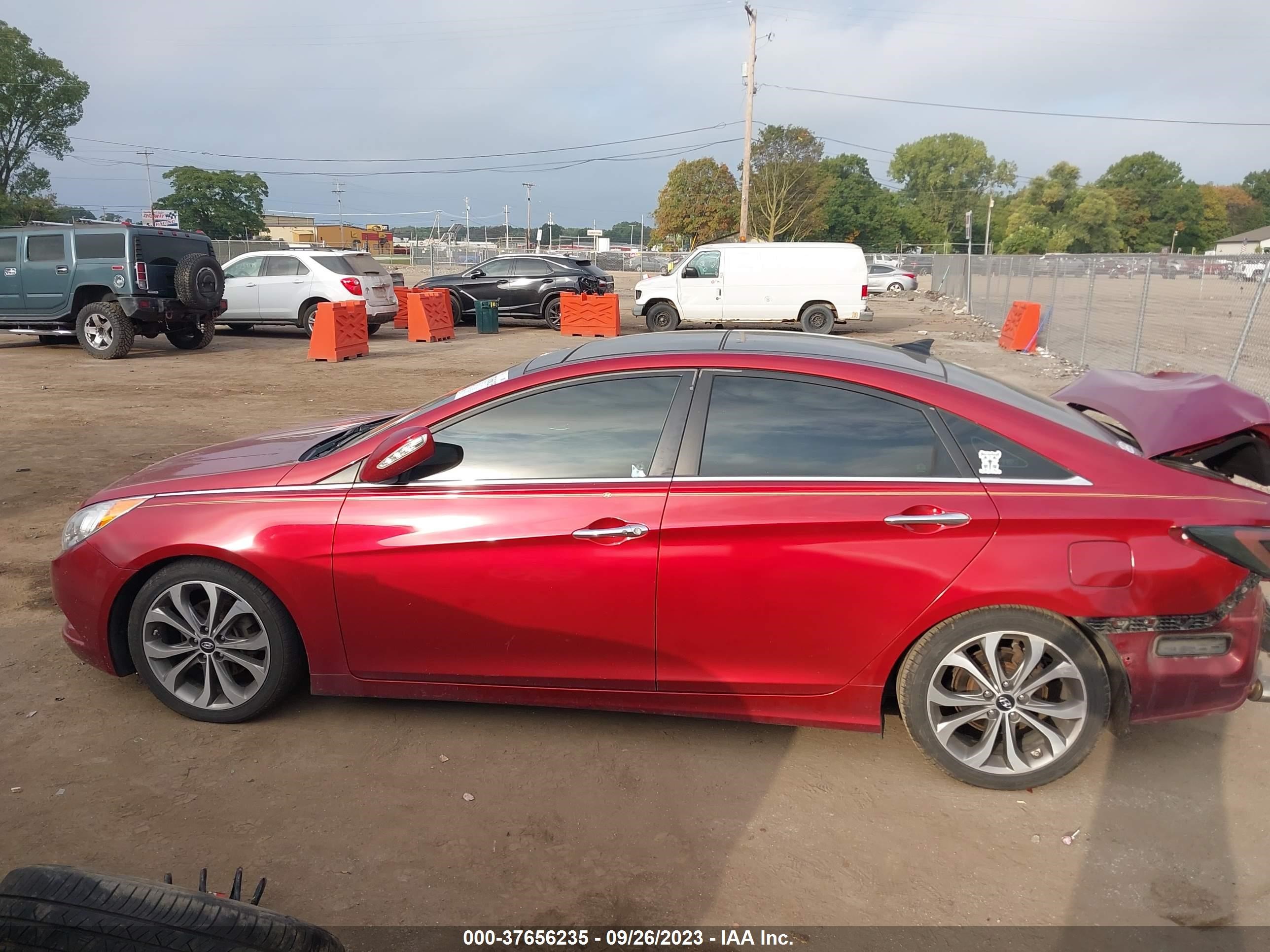 Photo 13 VIN: 5NPEC4AB1DH577309 - HYUNDAI SONATA 