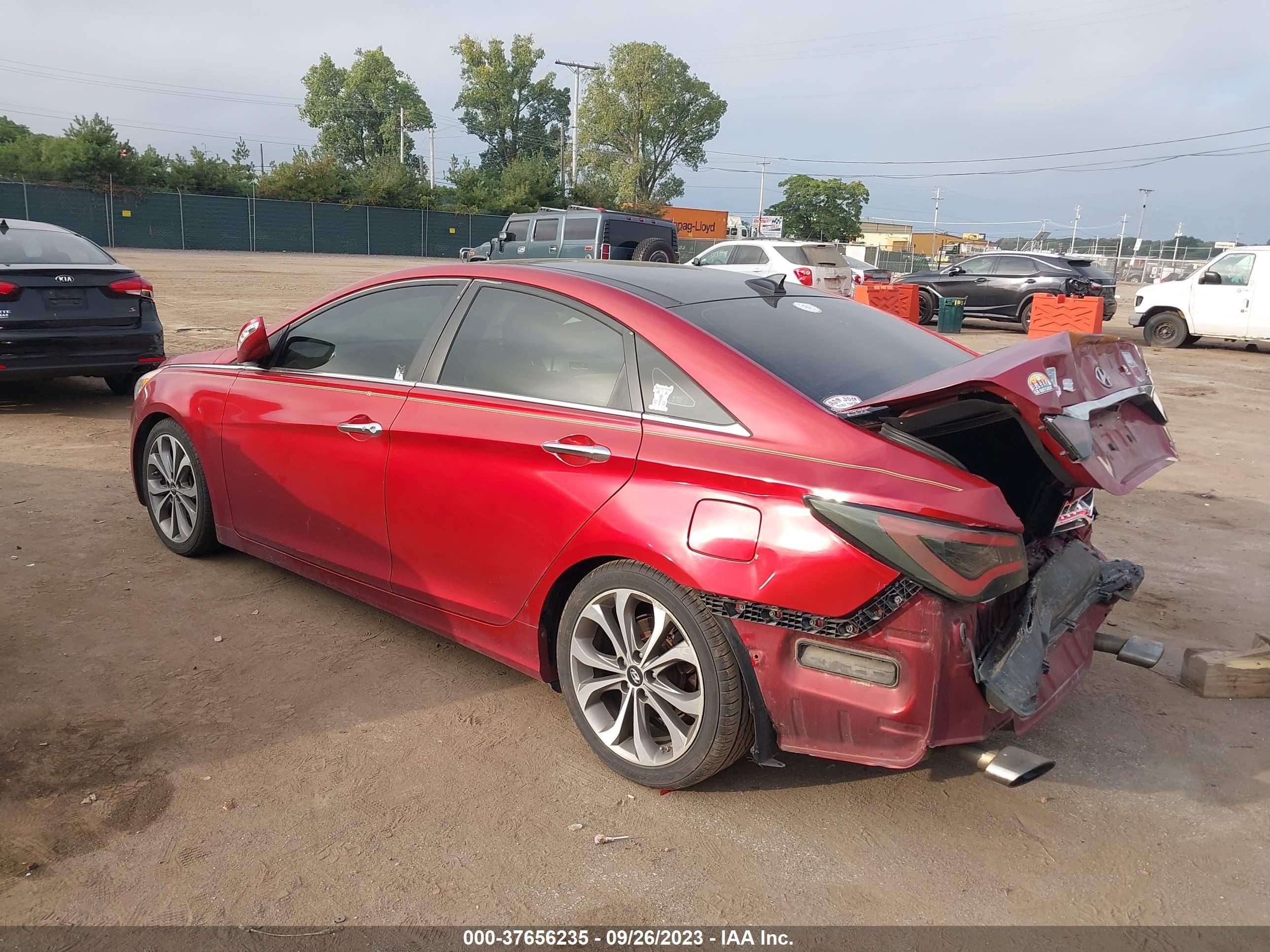 Photo 2 VIN: 5NPEC4AB1DH577309 - HYUNDAI SONATA 