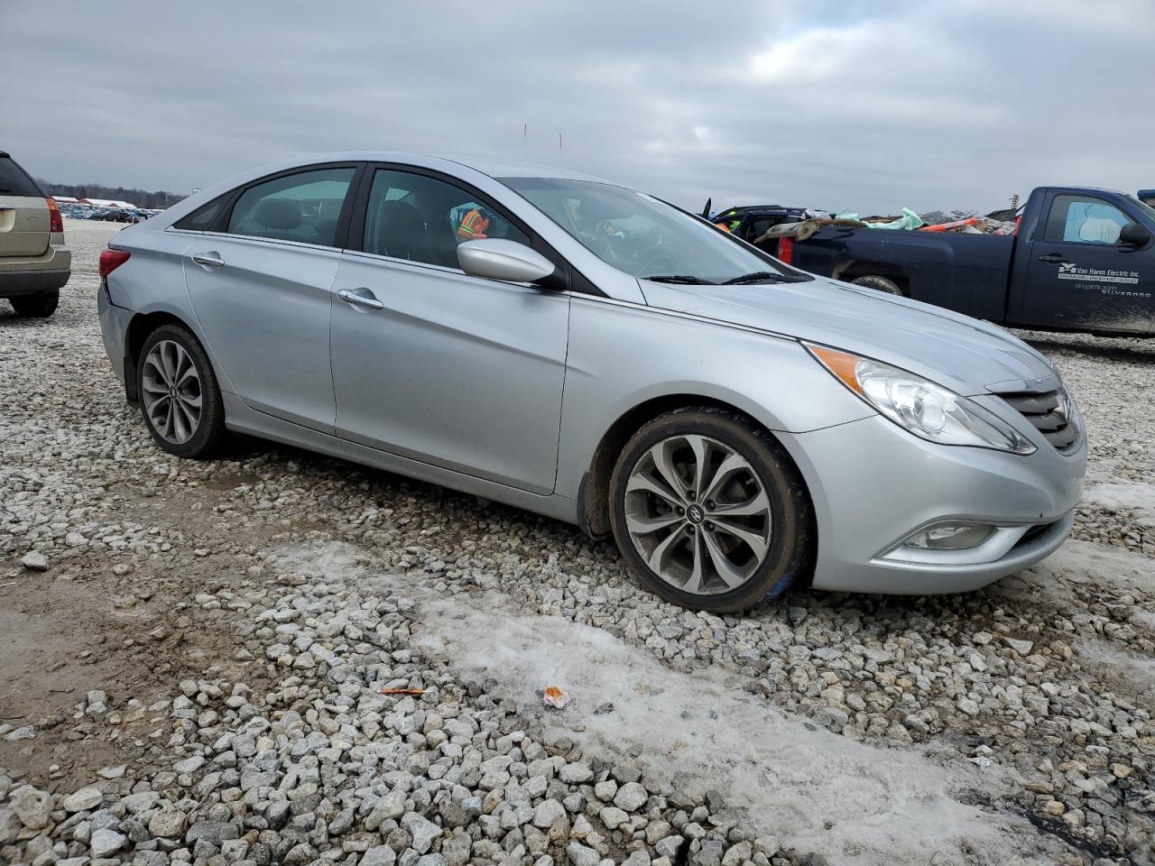 Photo 3 VIN: 5NPEC4AB1DH800805 - HYUNDAI SONATA 