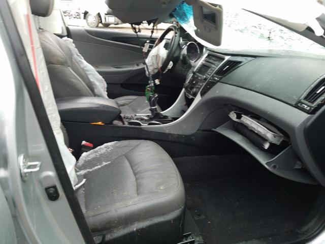 Photo 4 VIN: 5NPEC4AB1EH860780 - HYUNDAI SONATA SE 