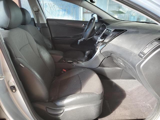 Photo 4 VIN: 5NPEC4AB2BH192256 - HYUNDAI SONATA SE 