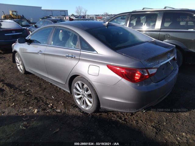 Photo 2 VIN: 5NPEC4AB2BH193682 - HYUNDAI SONATA 