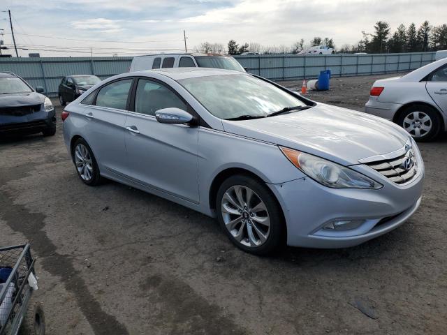 Photo 3 VIN: 5NPEC4AB2BH211016 - HYUNDAI SONATA SE 