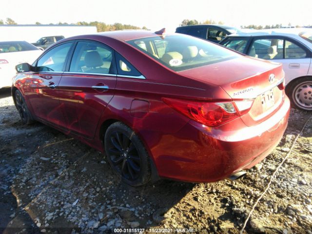 Photo 2 VIN: 5NPEC4AB2BH240015 - HYUNDAI SONATA 