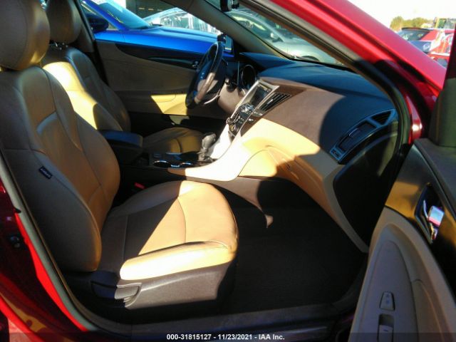 Photo 4 VIN: 5NPEC4AB2BH240015 - HYUNDAI SONATA 