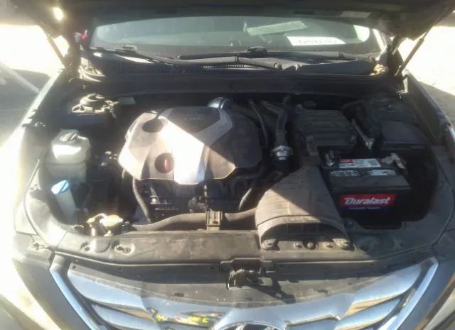 Photo 9 VIN: 5NPEC4AB2BH305011 - HYUNDAI SONATA 