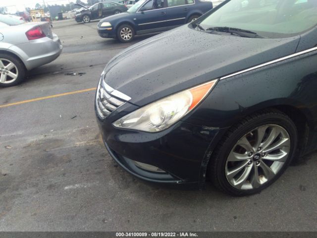 Photo 5 VIN: 5NPEC4AB2CH410794 - HYUNDAI SONATA 