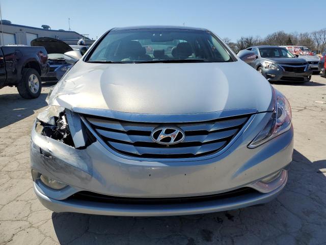 Photo 4 VIN: 5NPEC4AB2CH425828 - HYUNDAI SONATA SE 