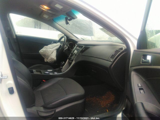 Photo 4 VIN: 5NPEC4AB2CH433685 - HYUNDAI SONATA 