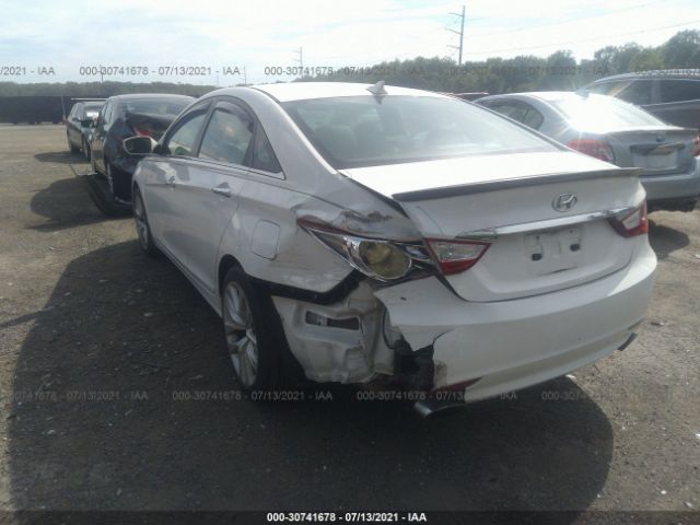 Photo 2 VIN: 5NPEC4AB2CH444217 - HYUNDAI SONATA 