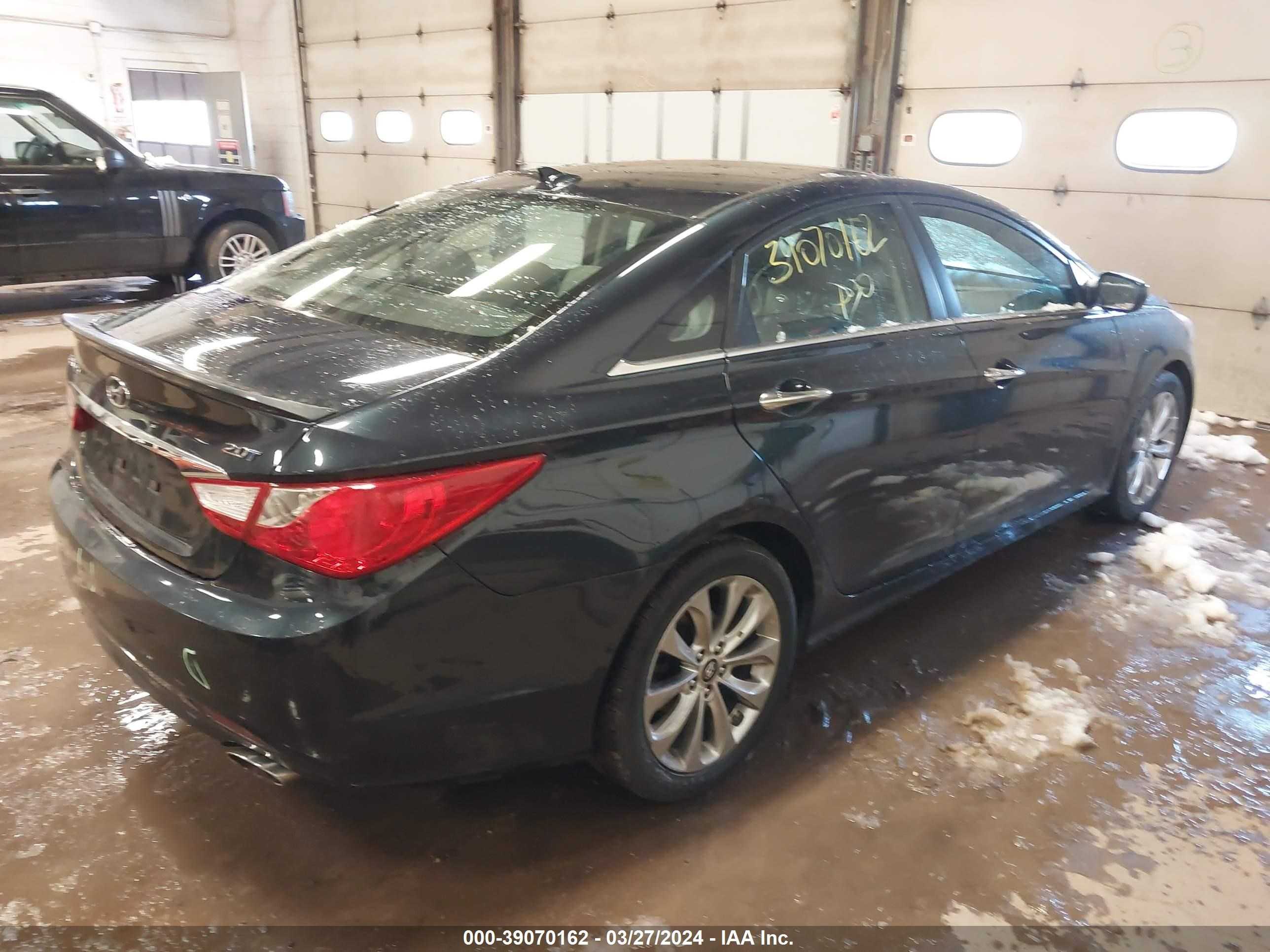 Photo 3 VIN: 5NPEC4AB2DH523940 - HYUNDAI SONATA 