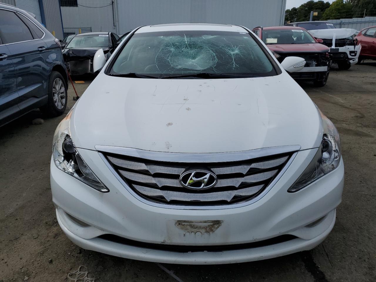 Photo 4 VIN: 5NPEC4AB2DH552824 - HYUNDAI SONATA 