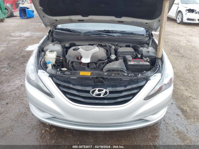 Photo 9 VIN: 5NPEC4AB2DH588173 - HYUNDAI SONATA 