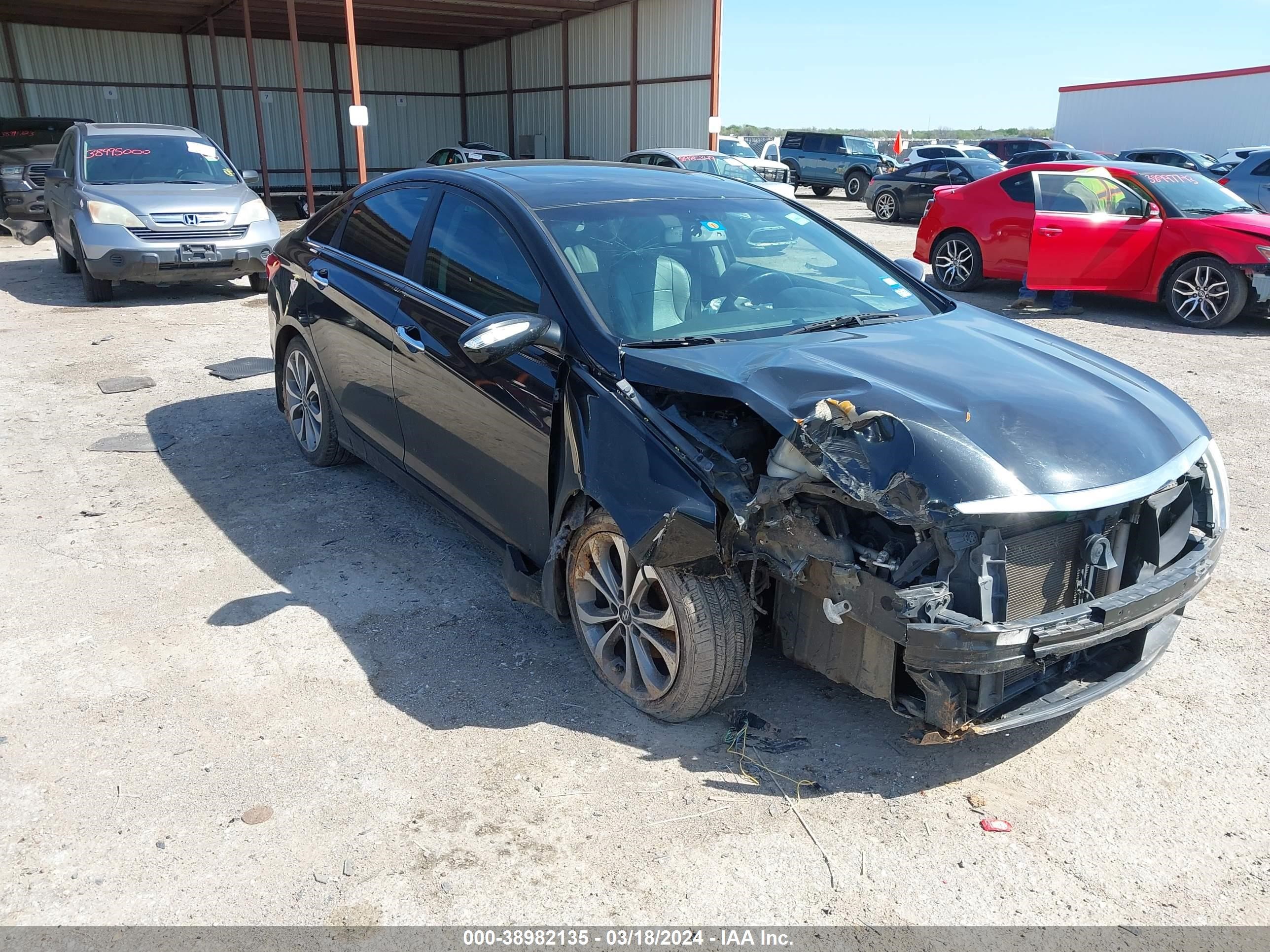 Photo 0 VIN: 5NPEC4AB2DH597780 - HYUNDAI SONATA 