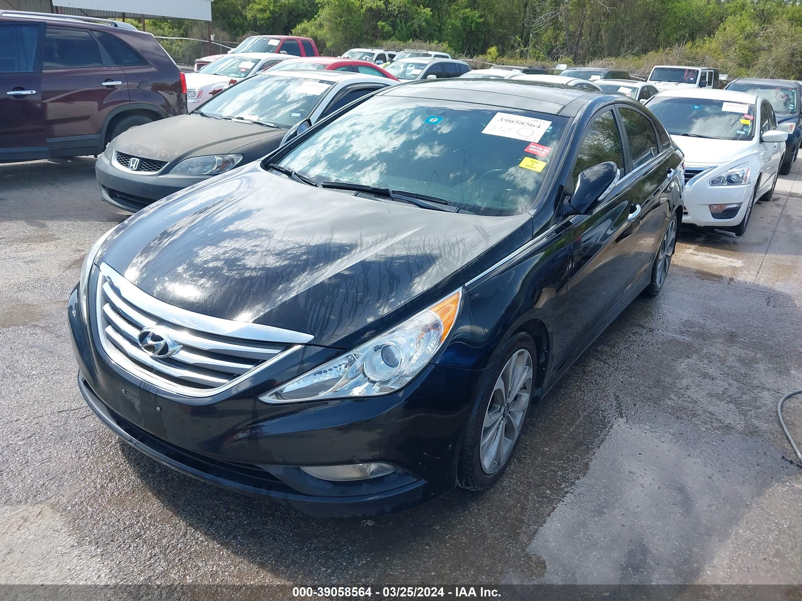 Photo 1 VIN: 5NPEC4AB2EH841350 - HYUNDAI SONATA 